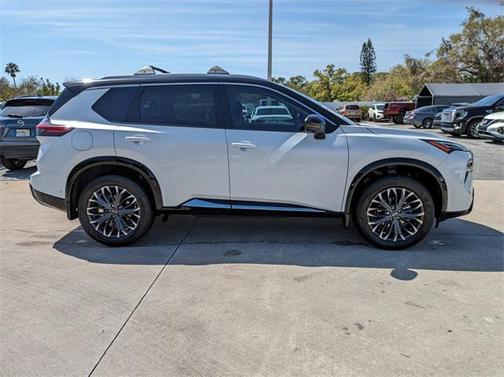 2025 Nissan Rogue Platinum