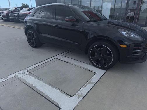 2019 Porsche Macan Base