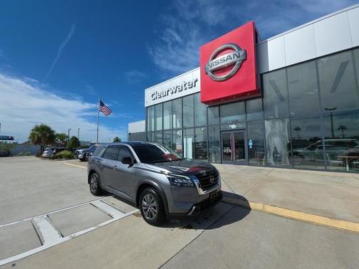 2024 Nissan Pathfinder S FWD