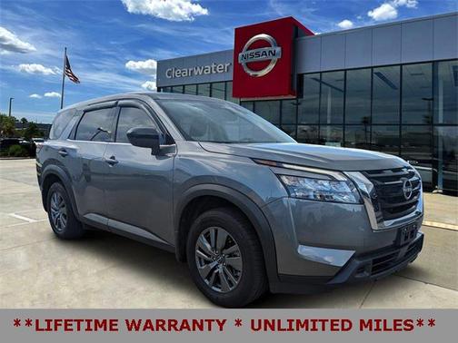 2024 Nissan Pathfinder S FWD