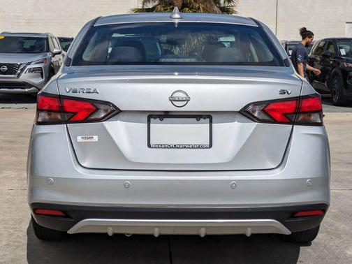 2023 Nissan Versa 1.6 SV