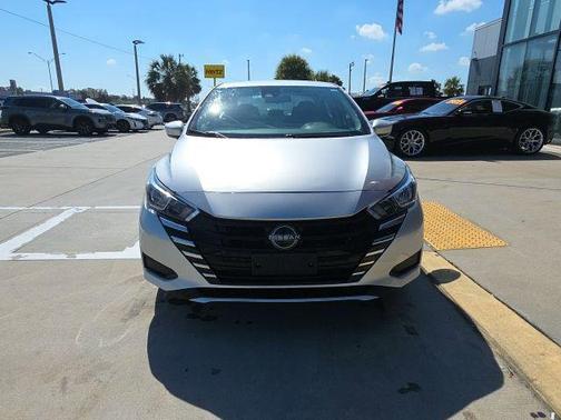 2023 Nissan Versa 1.6 SV