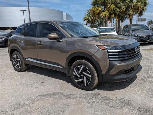 2025 Nissan Kicks SV