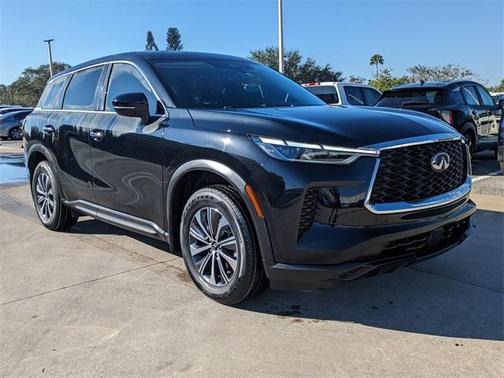 2023 INFINITI QX60 Pure