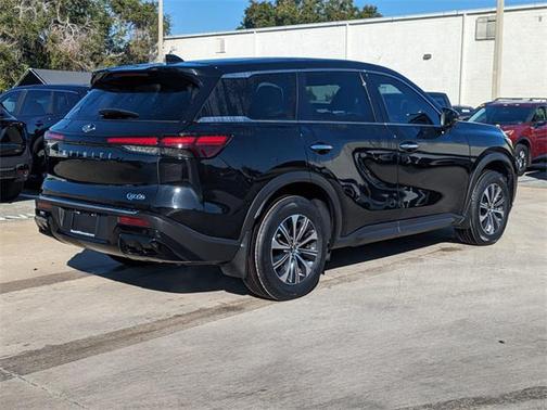 2023 INFINITI QX60 Pure