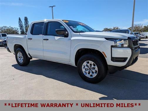 2025 Nissan Frontier S