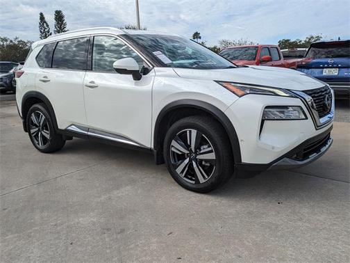 2022 Nissan Rogue SL