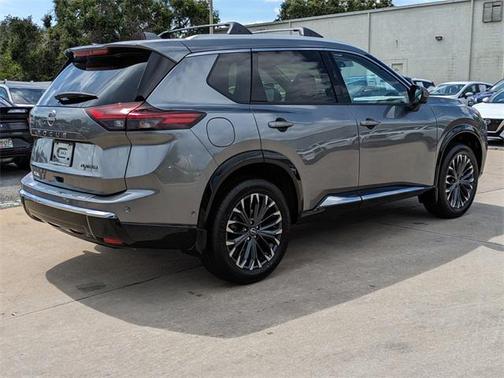 2025 Nissan Rogue Platinum