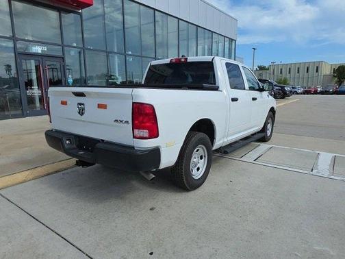 2019 RAM 1500 Classic SSV Crew Cab 4x4 5'7' Box