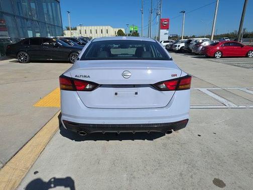 2024 Nissan Altima SR FWD