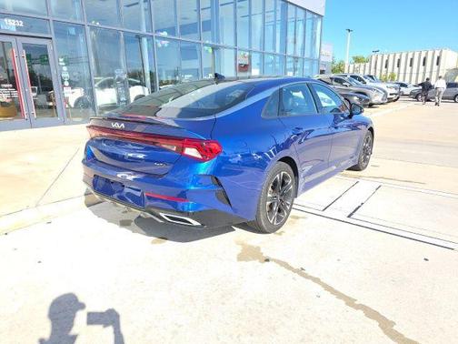 2022 Kia K5 GT-Line