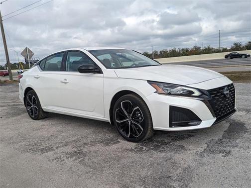 2025 Nissan Altima SR AWD