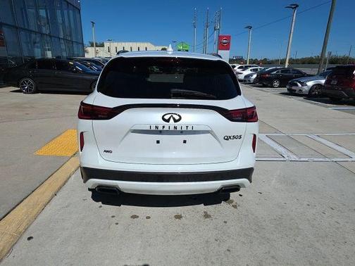 2025 INFINITI QX50 SPORT