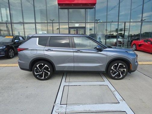2023 Mitsubishi Outlander SE 2.5 2WD