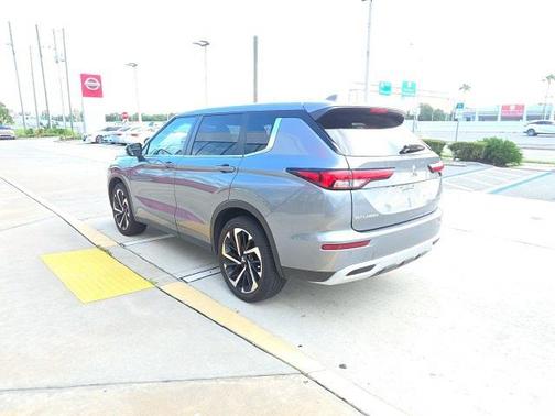 2023 Mitsubishi Outlander SE 2.5 2WD