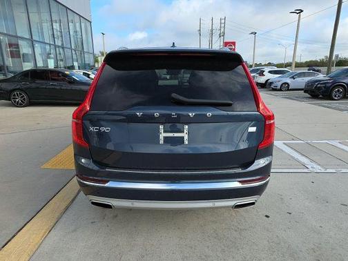 2021 Volvo XC90 Recharge Plug-In Hybrid T8 Inscription 7 Passenger