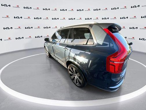 2021 Volvo XC90 Recharge Plug-In Hybrid T8 Inscription 7 Passenger