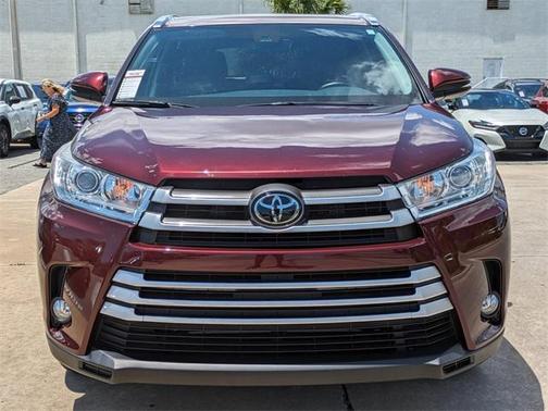 2018 Toyota Highlander SE