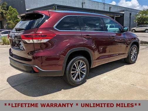 2018 Toyota Highlander SE