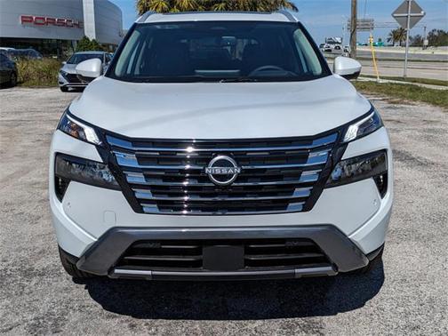 2025 Nissan Rogue SL