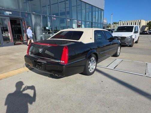 2008 Cadillac DTS Base