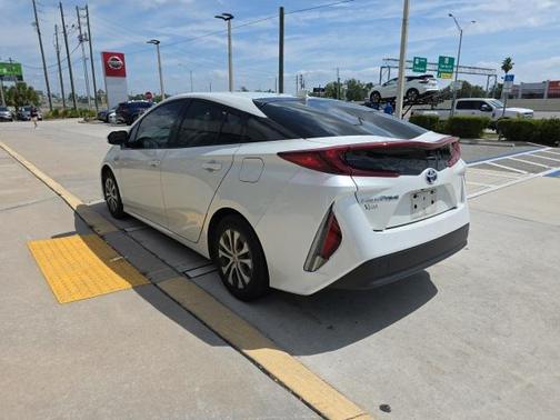 2017 Toyota Prius Prime Plus