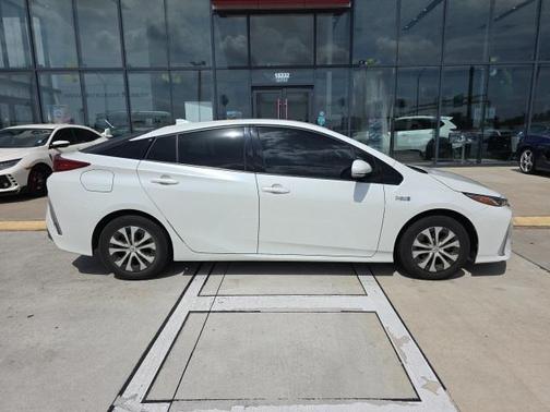 2017 Toyota Prius Prime Plus