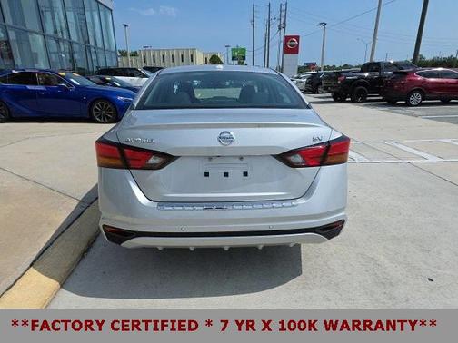 2022 Nissan Altima 2.5 SV