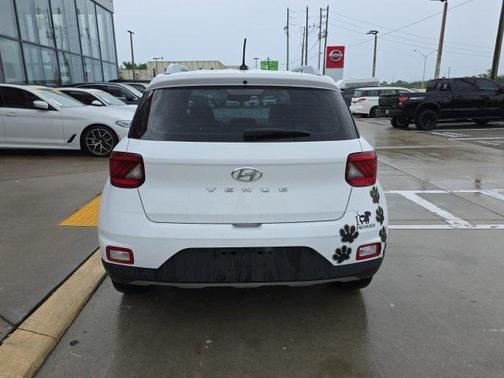 2023 Hyundai VENUE SEL