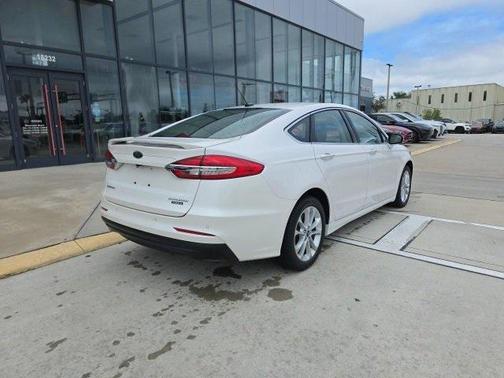 2020 Ford Fusion Plug-In Hybrid Titanium