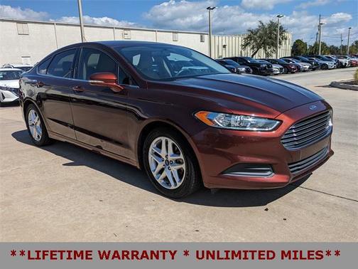 2016 Ford Fusion SE
