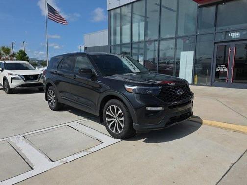 2022 Ford Explorer ST-Line