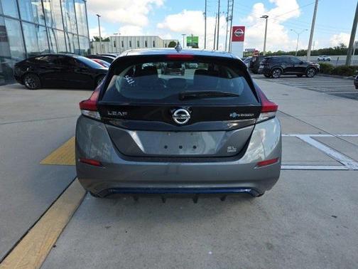 2021 Nissan Leaf SL PLUS 62 kWh