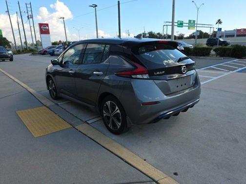 2021 Nissan Leaf SL PLUS 62 kWh