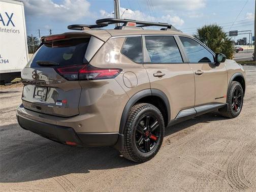 2025 Nissan Rogue Rock Creek