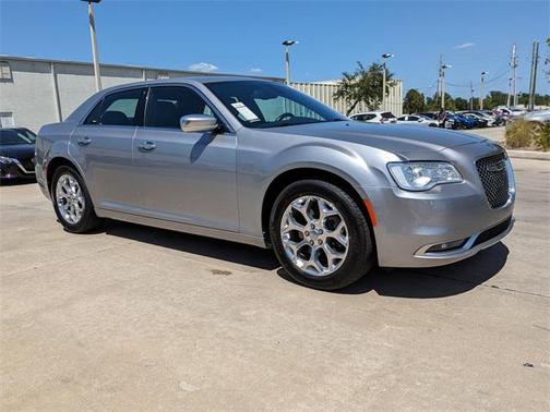 2017 Chrysler 300C Platinum
