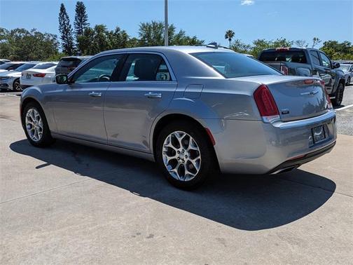 2017 Chrysler 300C Platinum