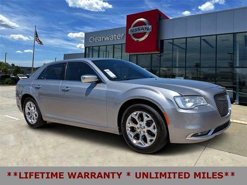 2017 Chrysler 300C Platinum