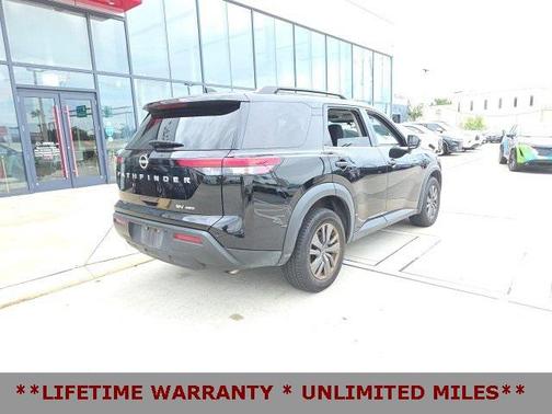 2023 Nissan Pathfinder SV 4WD