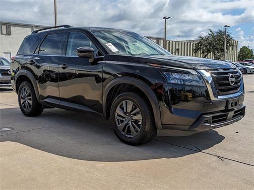 2023 Nissan Pathfinder SV 4WD