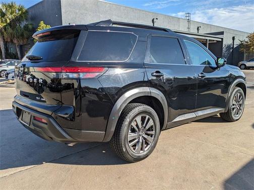 2023 Nissan Pathfinder SV 4WD