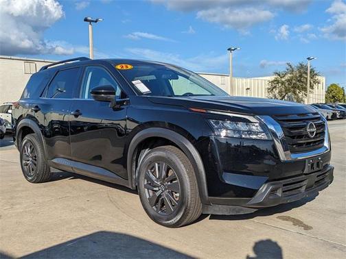 2023 Nissan Pathfinder SV 4WD