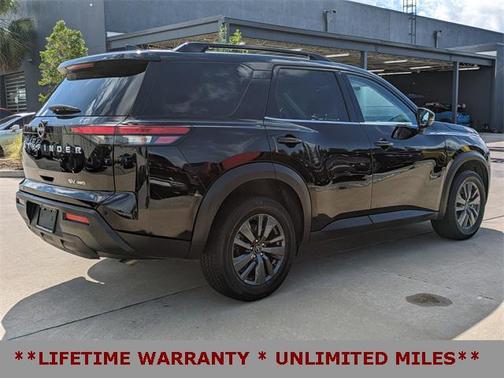 2023 Nissan Pathfinder SV 4WD