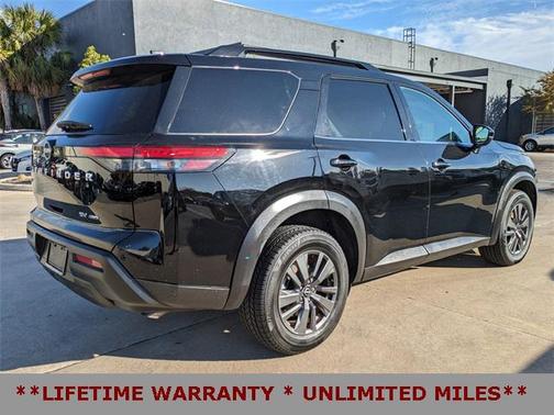 2023 Nissan Pathfinder SV 4WD
