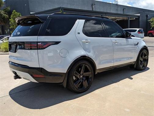 2023 Land Rover Discovery P360 HSE R-Dynamic