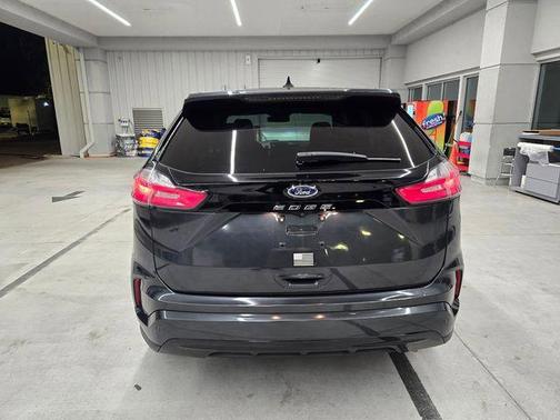 2022 Ford Edge ST Line