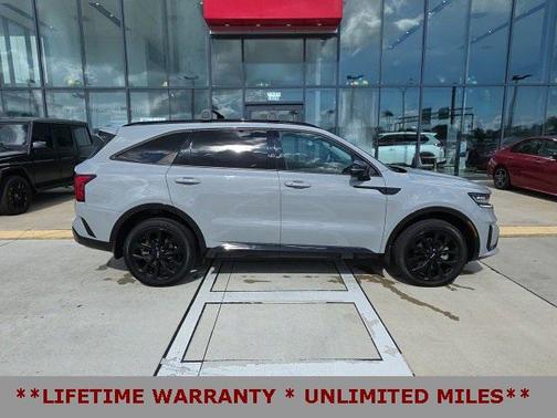 2022 Kia Sorento SX