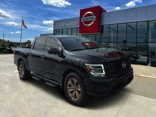 2024 Nissan Titan SV