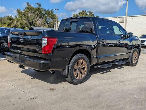 2024 Nissan Titan SV