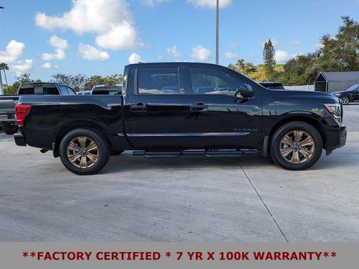 2024 Nissan Titan SV